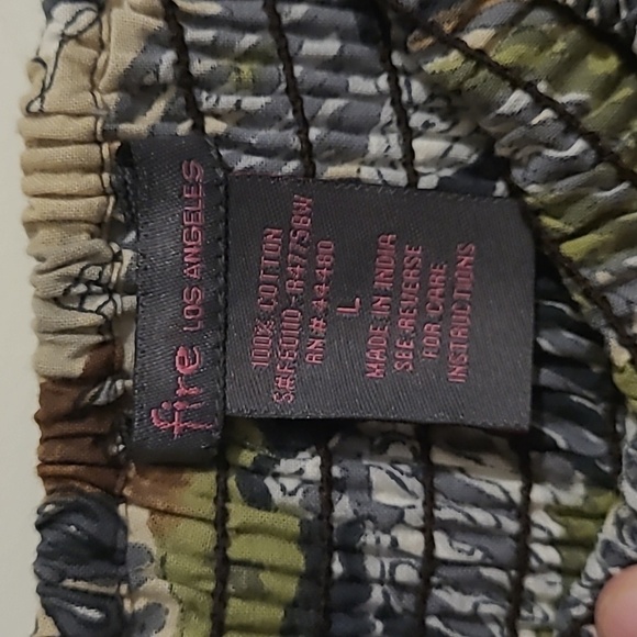 Fire los Angeles skirt - Picture 4 of 4